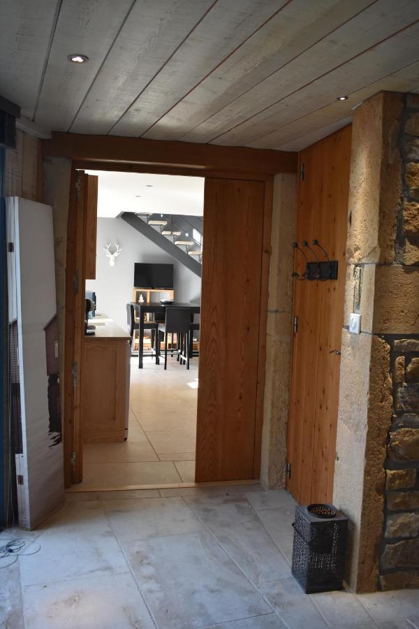 Gite Stone & Spa Chasselay ภายนอก รูปภาพ